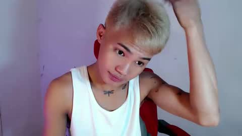 Snapshot of asian_lover05 chatting on 30, 4, 2026 asian_lover05 online show from 30, 4, 2026
