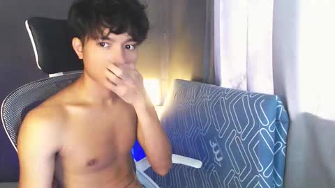 Snapshot of asian_mjxx chatting on 17, 5, 2026 cCALL ME MJ online show from 17, 5, 2026
