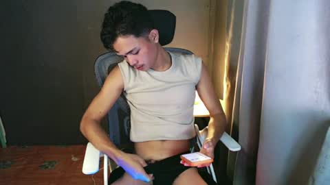 Snapshot of asian_mjxx chatting on 13, 6, 2026 cCALL ME MJ online show from 13, 6, 2026
