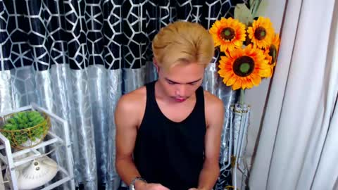 Snapshot of asian_mjxx chatting on 3, 7, 2026 cCALL ME MJ online show from 3, 7, 2026
