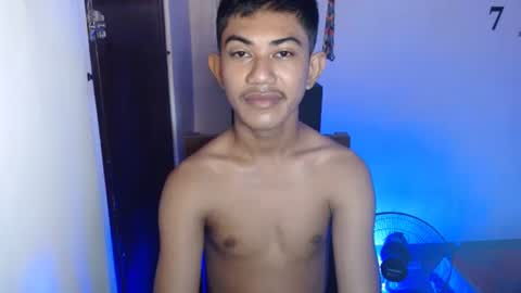 Snapshot of asiancockhero22 chatting on 22, 1, 2025 HERO online show from 22, 1, 2025