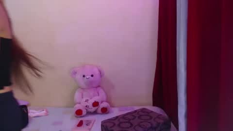 Queen Lara online show from 13, 1, 2025