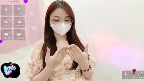 Snapshot of asianniky chatting on 4, 10, 2025 asianniky online show from 4, 10, 2025