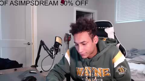 Snapshot of asimpsdream chatting on 1, 11, 2025 asimpsdream online show from 1, 11, 2025