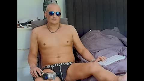 Snapshot of askil8802 chatting on 1, 12, 2025 askil8802 online show from 1, 12, 2025