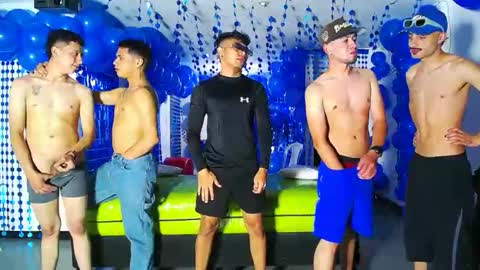 Snapshot of asmodeus7100 chatting on 4, 12, 2024 THOMAS AND DAMIAND online show from 4, 12, 2024