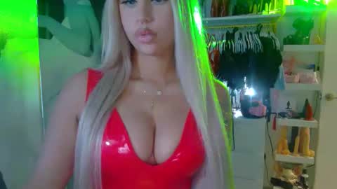 iwantaspen online show from 25, 2, 2025