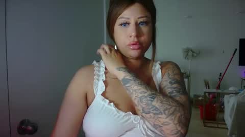 Snapshot of aspenmadden chatting on 17, 6, 2026 iwantaspen online show from 17, 6, 2026