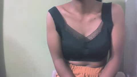 Snapshot of asterina01 chatting on 15, 11, 2025 asterina01 online show from 15, 11, 2025