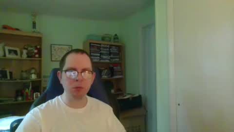 Snapshot of astg94 chatting on 25, 9, 2025 Andrew or Smiley Read the message in bold above the bio design for info on the situation. online show from 25, 9, 2025