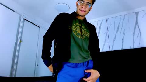 Snapshot of aston_vera chatting on 14, 12, 2025 Aston online show from 14, 12, 2025