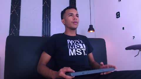 Snapshot of aston_vera chatting on 4, 4, 2026 Aston online show from 4, 4, 2026