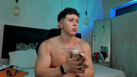 Snapshot of astonhills chatting on 11, 4, 2026 astonhills online show from 11, 4, 2026