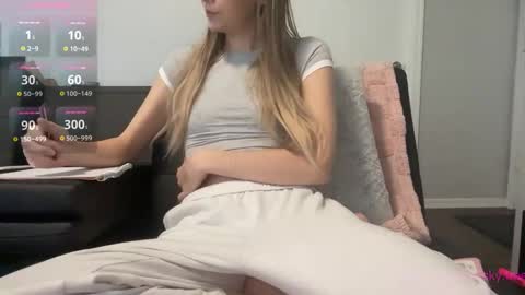 Astrid Sky online show from 2, 11, 2025