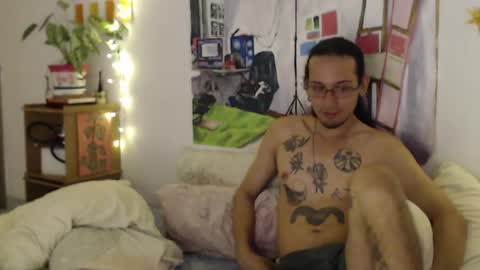 Snapshot of astryd69 chatting on 19, 5, 2026 Astrid 69 online show from 19, 5, 2026