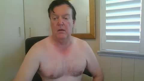 Snapshot of astute008 chatting on 27, 11, 2025 astute008 online show from 27, 11, 2025