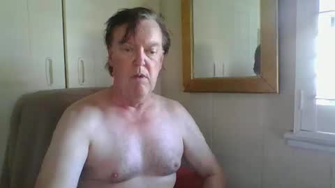 Snapshot of astute008 chatting on 1, 2, 2026 astute008 online show from 1, 2, 2026