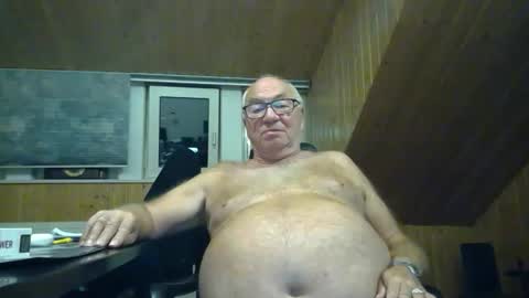 Snapshot of asusandy chatting on 20, 9, 2025 asusandy online show from 20, 9, 2025