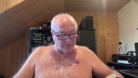 Snapshot of asusandy chatting on 25, 9, 2025 asusandy online show from 25, 9, 2025