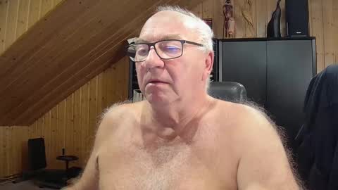 Snapshot of asusandy chatting on 29, 9, 2025 asusandy online show from 29, 9, 2025