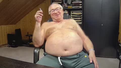 Snapshot of asusandy chatting on 12, 10, 2025 asusandy online show from 12, 10, 2025