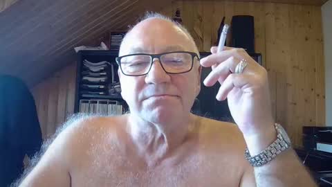 Snapshot of asusandy chatting on 23, 10, 2025 asusandy online show from 23, 10, 2025