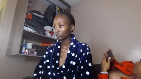 Snapshot of atara_seren chatting on 1, 5, 2026 atara_seren online show from 1, 5, 2026
