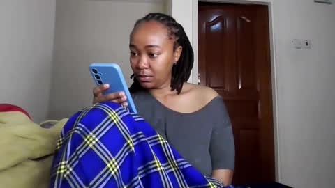 Snapshot of atara_seren chatting on 20, 5, 2026 atara_seren online show from 20, 5, 2026