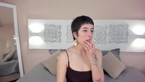 Snapshot of atheena__ chatting on 10, 6, 2026 Athenea online show from 10, 6, 2026