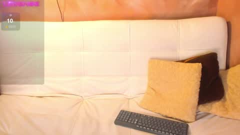 Snapshot of athena_makri05 chatting on 11, 12, 2024 ATENEA MAKRI online show from 11, 12, 2024