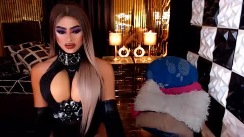 athisamoore online show from 13, 4, 2026