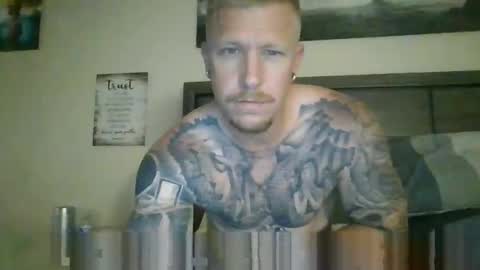 Snapshot of athletic_skater779 chatting on 26, 5, 2026 AthleticWhiteboy777 online show from 26, 5, 2026