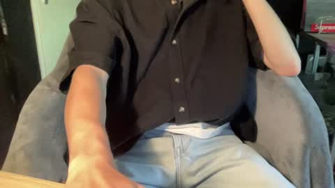 Undress a hung twink  online show from 24, 7, 2026