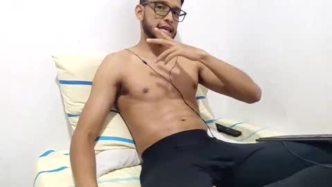 Snapshot of atorres21 chatting on 19, 1, 2025 Torres online show from 19, 1, 2025