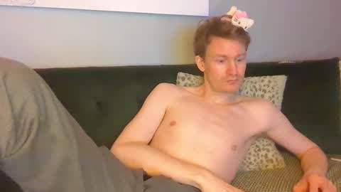 Max Powers online show from 25, 12, 2024