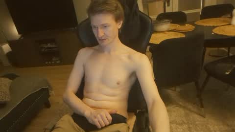 Max Powers online show from 7, 2, 2025