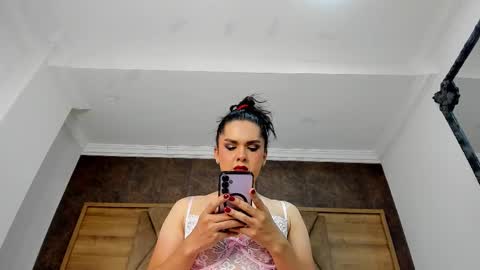 Audrey Hayworth online show from 4, 3, 2026