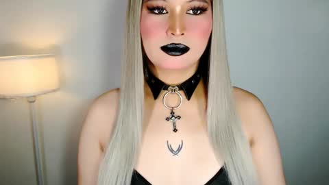 Snapshot of audreyholloway chatting on 30, 4, 2026 Audrey online show from 30, 4, 2026