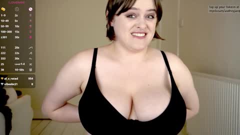 Audrey Jacq online show from 17, 9, 2025