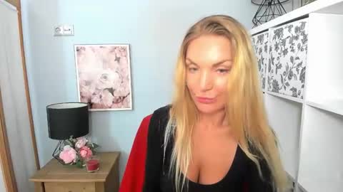 Snapshot of aullorasensual chatting on 21, 1, 2025 AulloraSensual online show from 21, 1, 2025