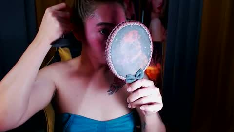 Snapshot of aurakharisma_xx chatting on 11, 3, 2026 Miss awra online show from 11, 3, 2026