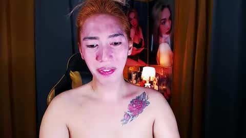 Snapshot of aurakharisma_xx chatting on 1, 5, 2026 Miss awra online show from 1, 5, 2026