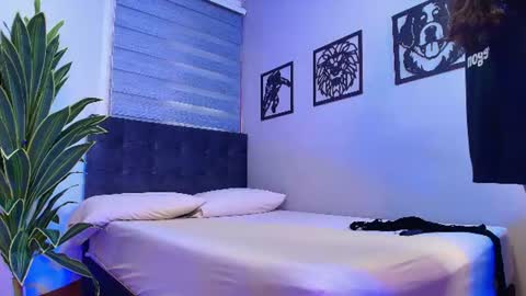 Snapshot of auralis_lux chatting on 11, 7, 2026 auralis_lux online show from 11, 7, 2026