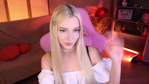 Snapshot of aurasanrise chatting on 12, 7, 2026 Aura online show from 12, 7, 2026