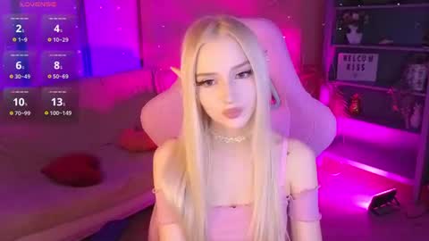 Snapshot of aurasanrise chatting on 18, 7, 2026 Aura online show from 18, 7, 2026