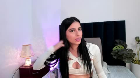 Aura Stone online show from 9, 12, 2024