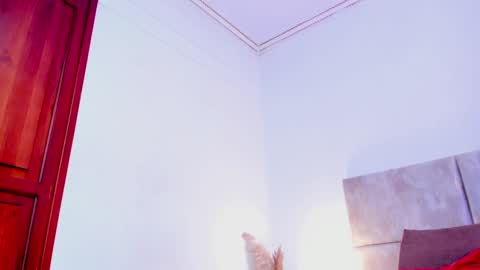 Aura Stone online show from 13, 12, 2024