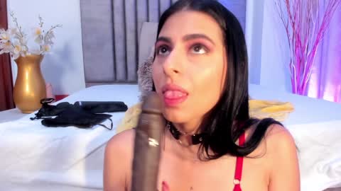 Aura Stone online show from 15, 12, 2024