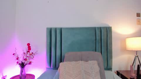 Aura Stone online show from 10, 1, 2025