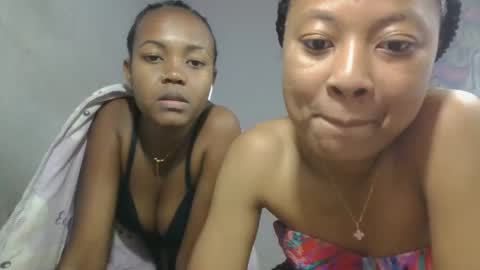 Snapshot of aurelie08 chatting on 23, 5, 2026 aurelie08 online show from 23, 5, 2026